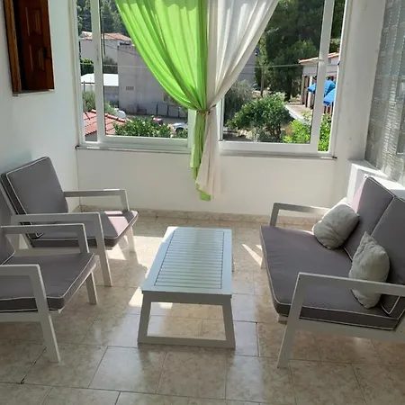 Dafni Apartment Neo Klima
